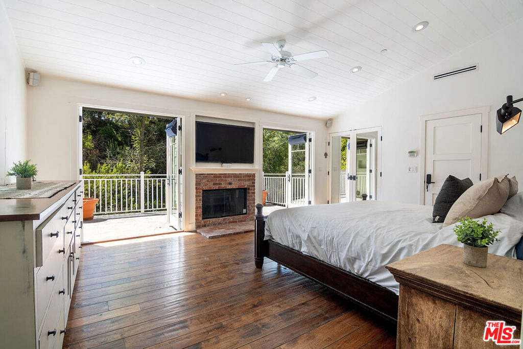 9530 Moonridge Terrace Place - Photo 16