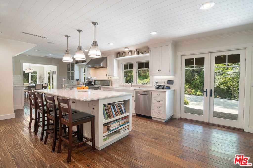 9530 Moonridge Terrace Place - Photo 14