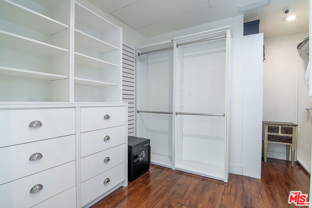 9530 Moonridge Terrace Place - Photo 22