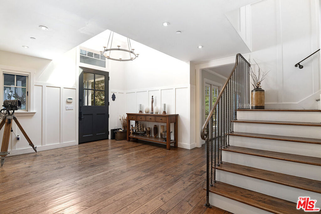 9530 Moonridge Terrace Place - Photo 5
