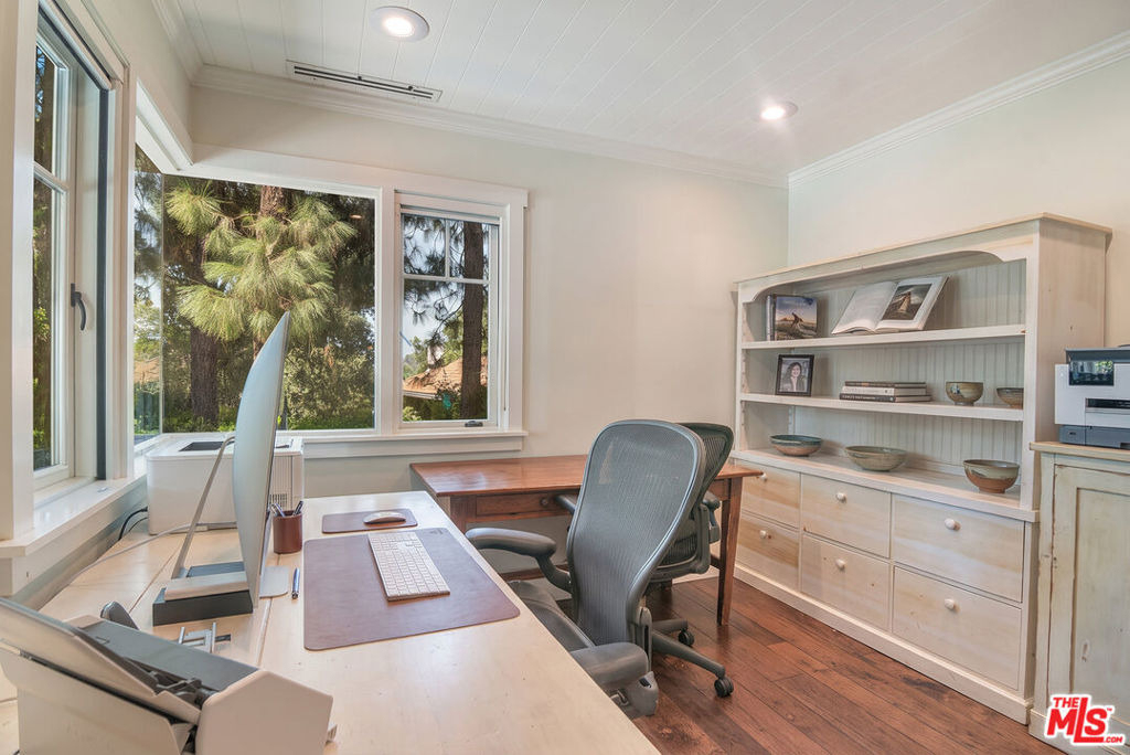 9530 Moonridge Terrace Place - Photo 31