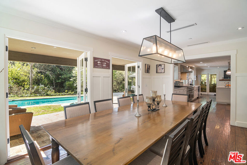 9530 Moonridge Terrace Place - Photo 11