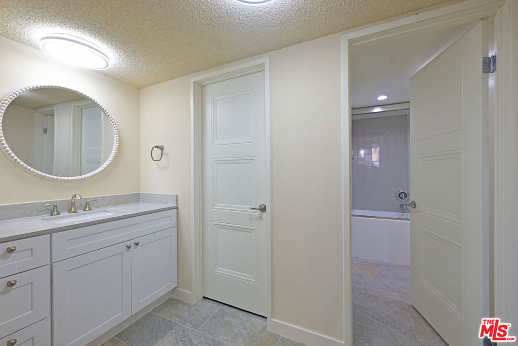 10535 Wilshire Boulevard - Photo 16