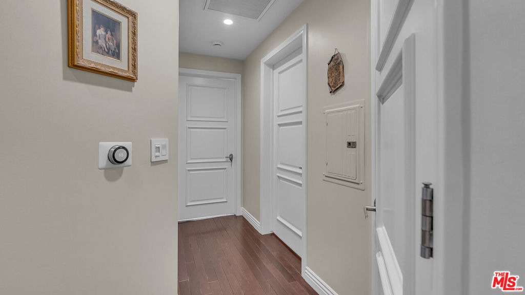 611 Caruso Avenue - Photo 17