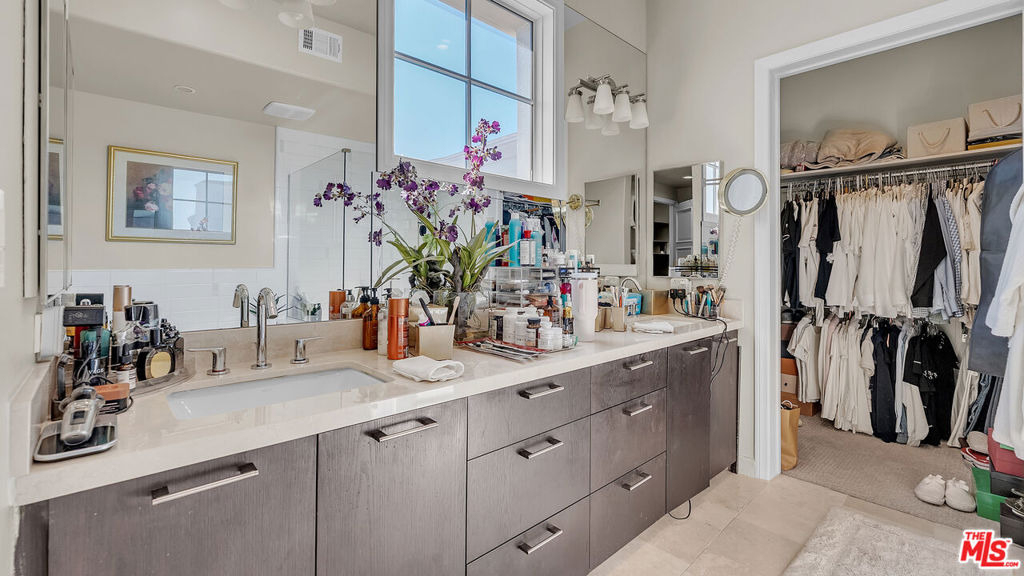 611 Caruso Avenue - Photo 21