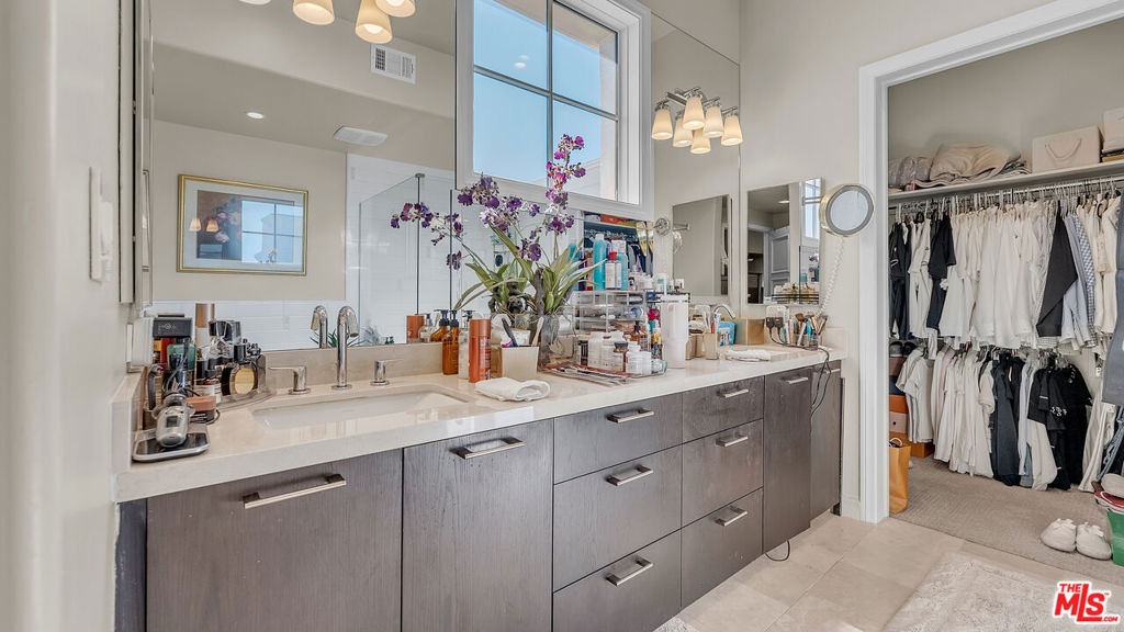 611 Caruso Avenue - Photo 22