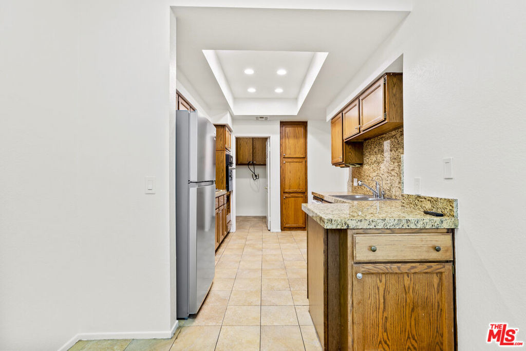 5420 Sylmar Avenue - Photo 8