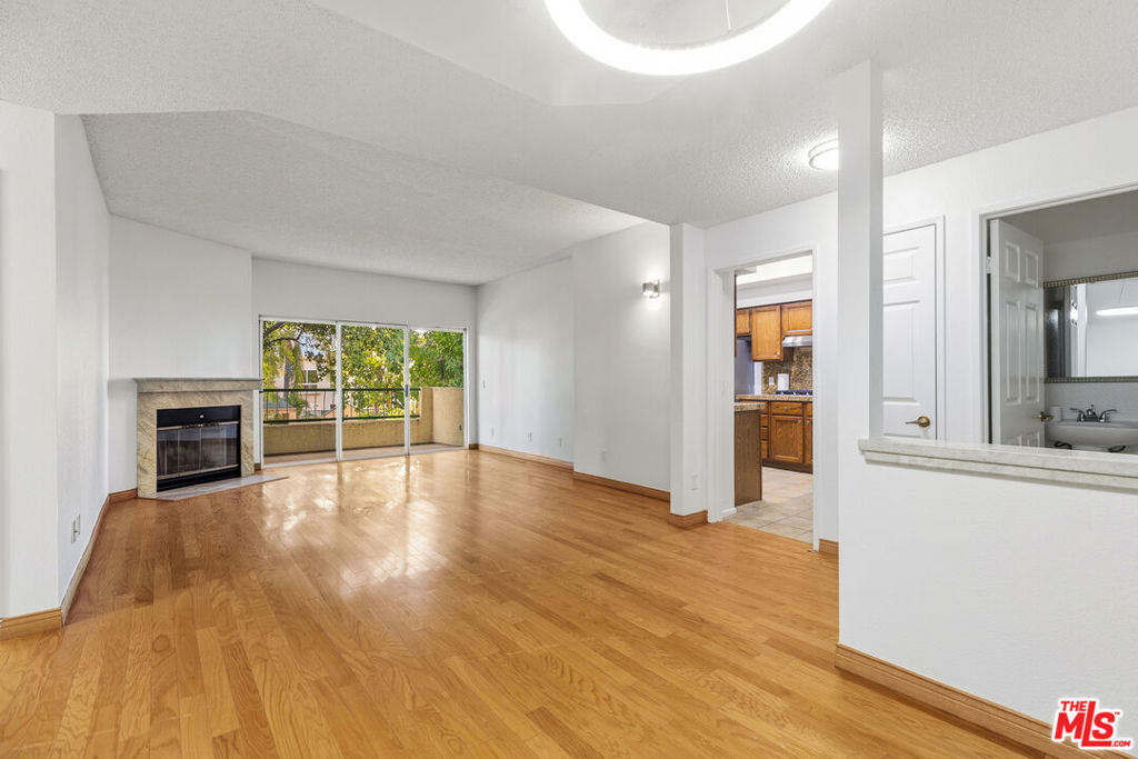 5420 Sylmar Avenue - Photo 3