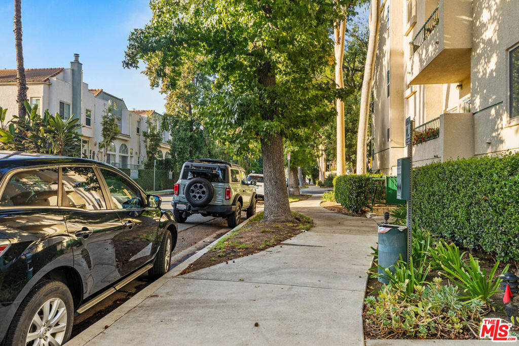 5420 Sylmar Avenue - Photo 31