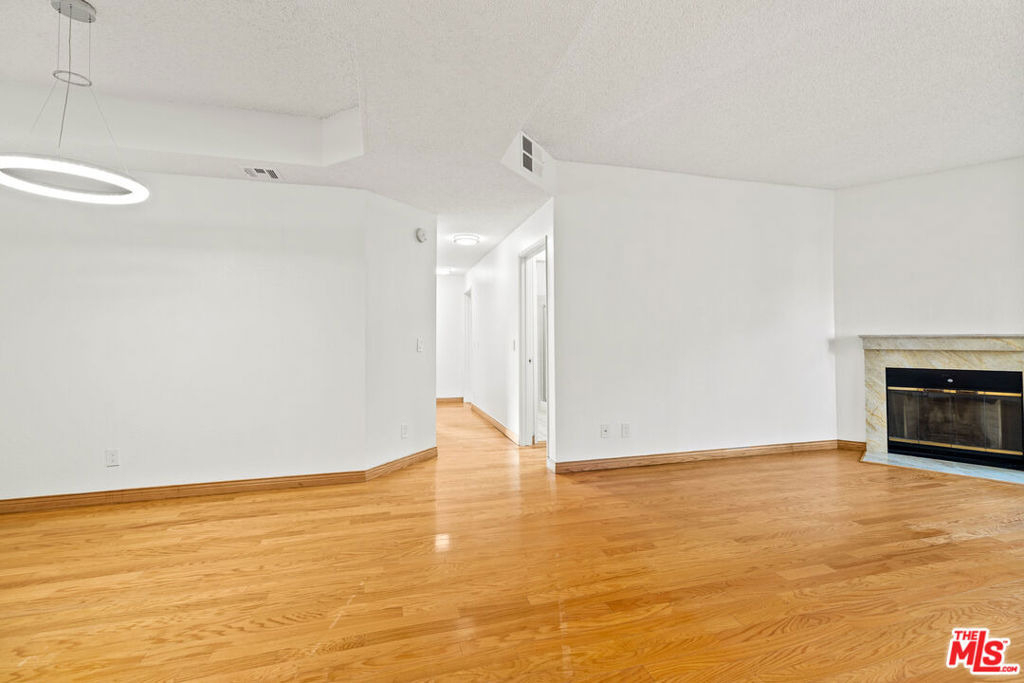 5420 Sylmar Avenue - Photo 5