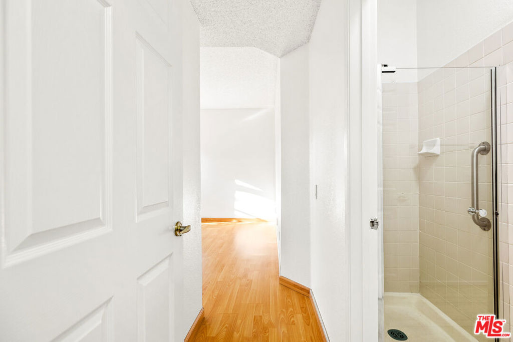 5420 Sylmar Avenue - Photo 17