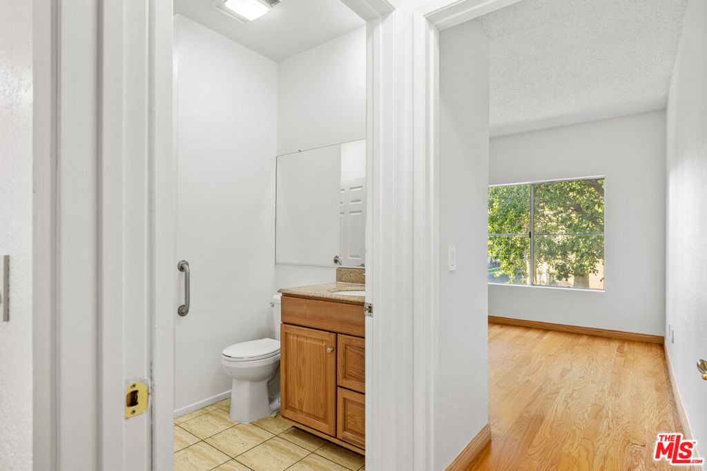 5420 Sylmar Avenue - Photo 14