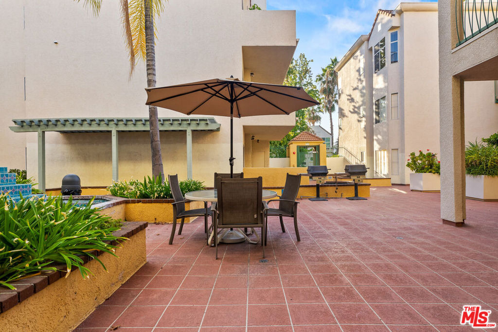 5420 Sylmar Avenue - Photo 30