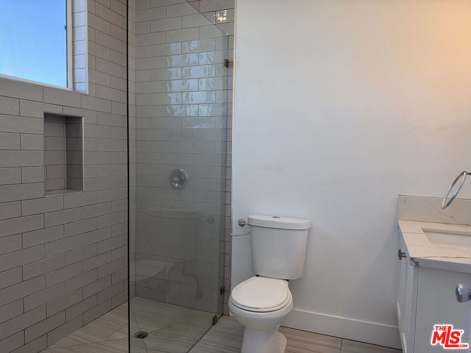 238 N Park View - Photo 20