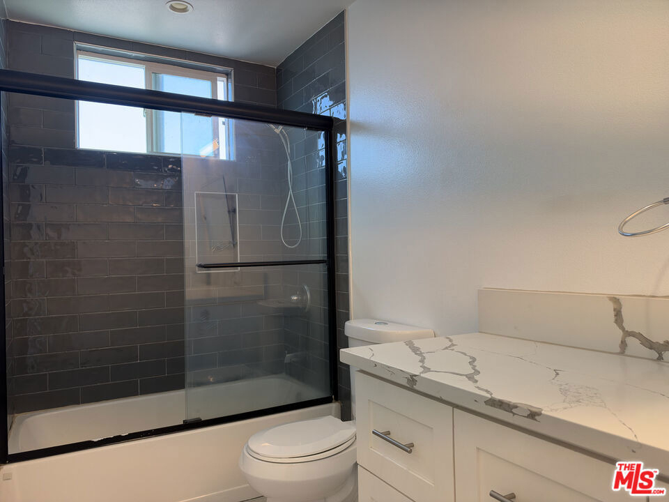 238 N Park View - Photo 17