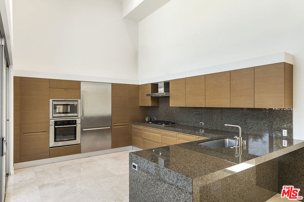714 Westbourne Drive - Photo 9
