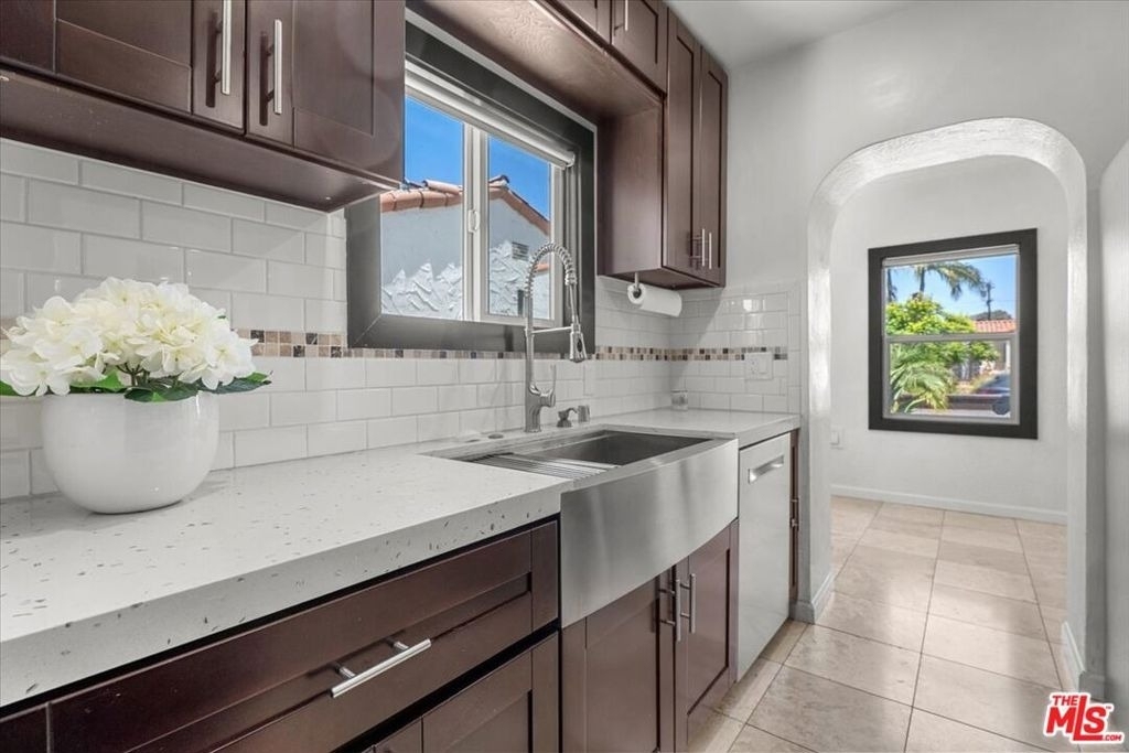 8908 Gibson Street - Photo 28
