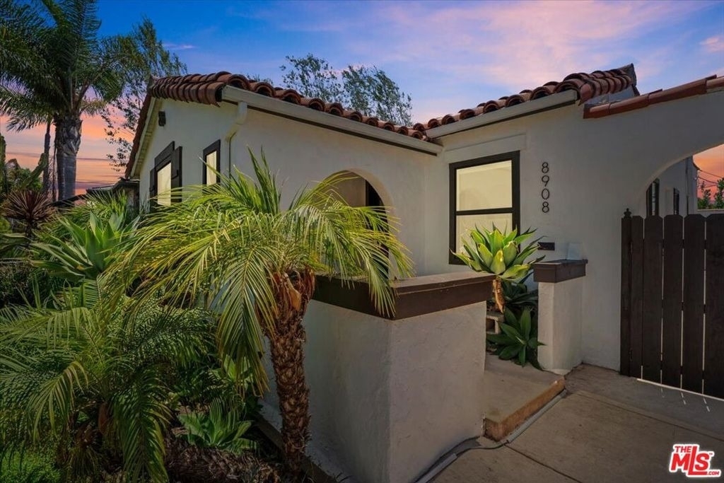 8908 Gibson Street - Photo 9