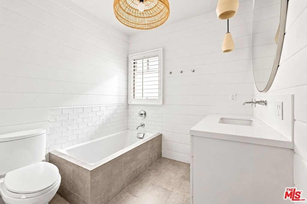 1605 Cabrillo Avenue - Photo 13