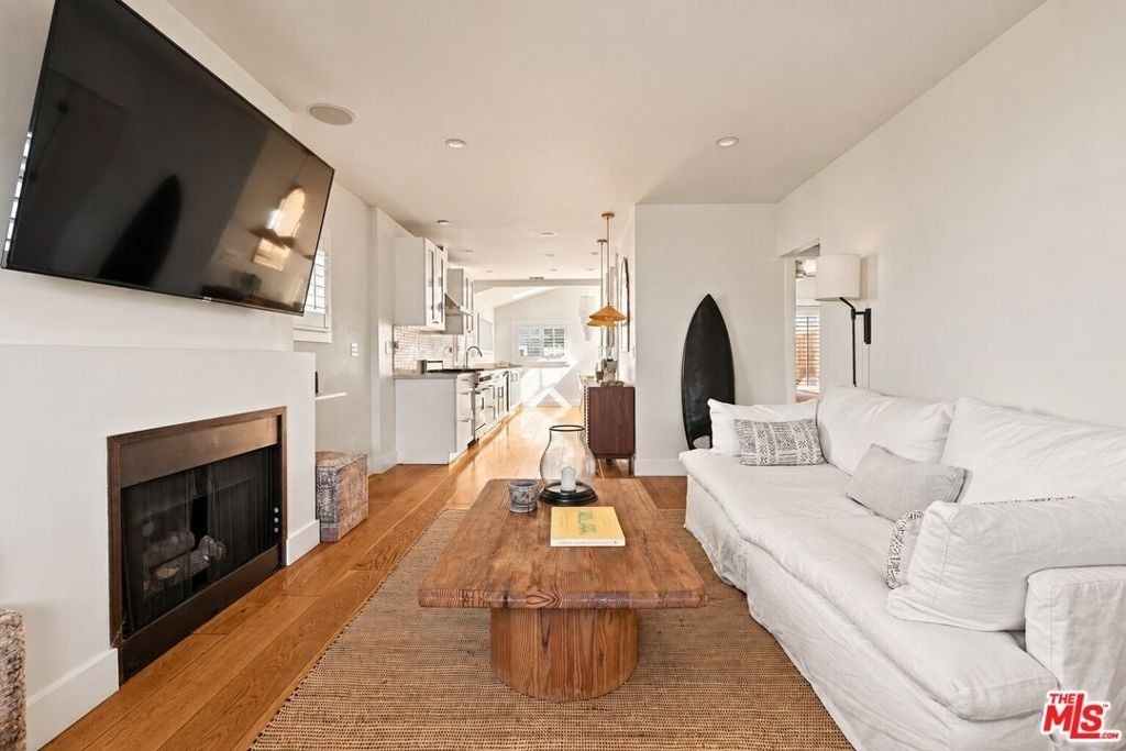 1605 Cabrillo Avenue - Photo 5