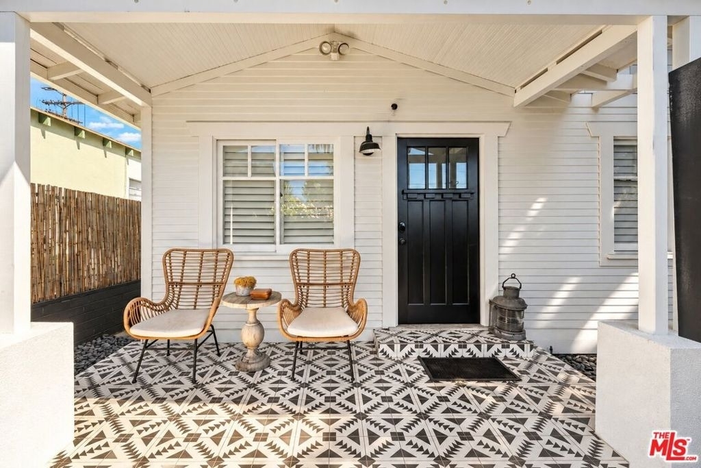 1605 Cabrillo Avenue - Photo 21