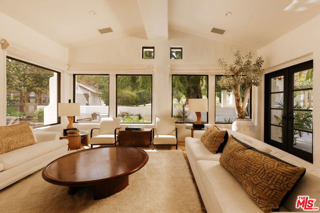 3211 Retreat Court - Photo 14