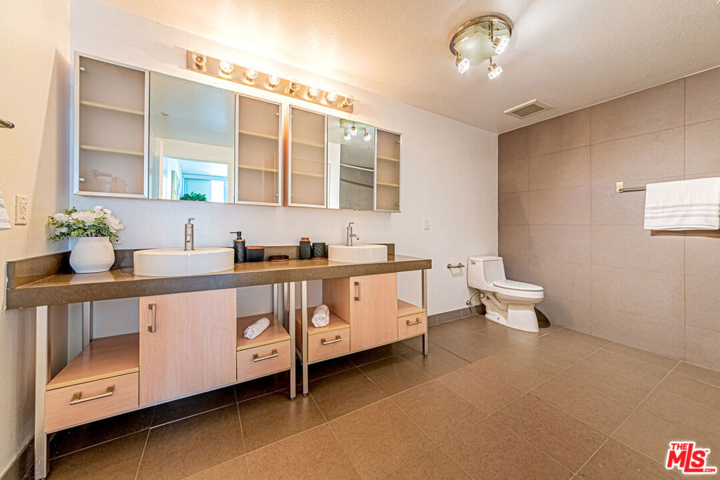 1234 Wilshire Boulevard - Photo 10