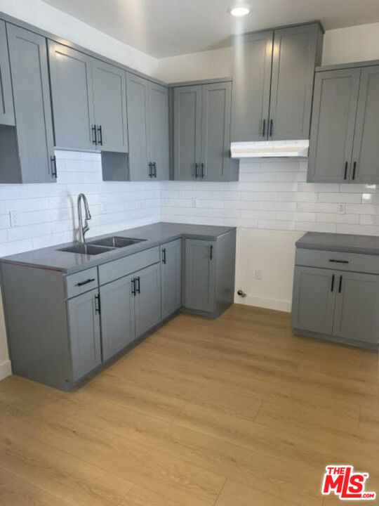 4305 Garthwaite Avenue - Photo 1