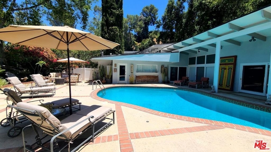 4620 Balboa Avenue - Photo 0
