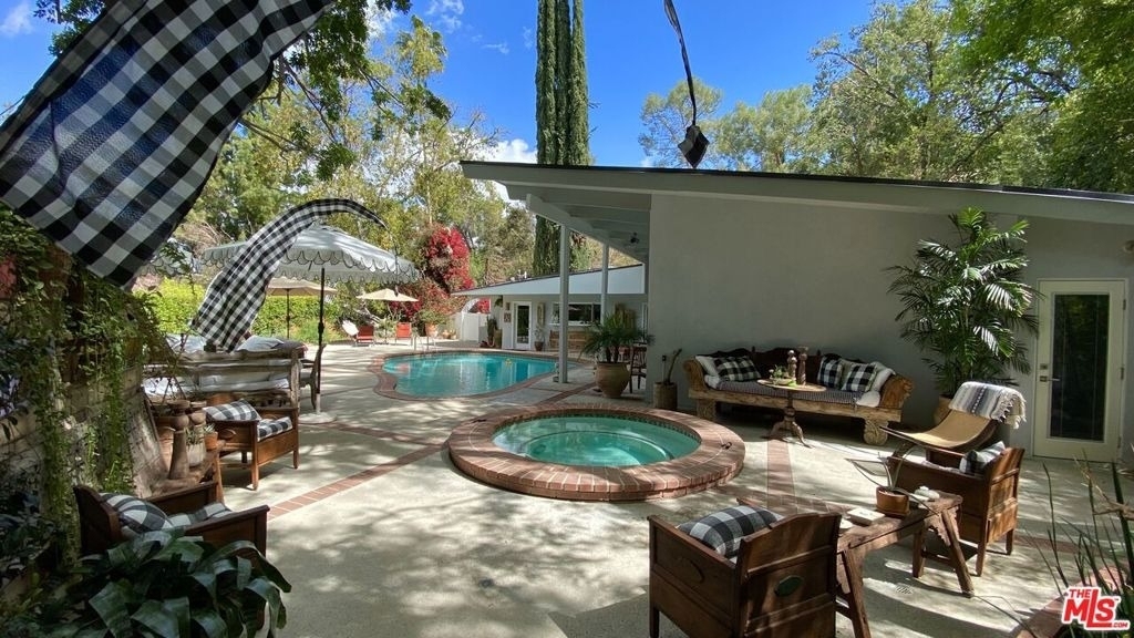 4620 Balboa Avenue - Photo 10