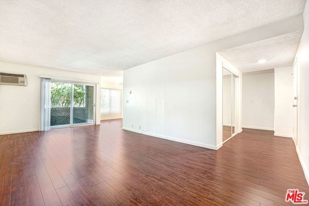 919 N N Alfred Street - Photo 0