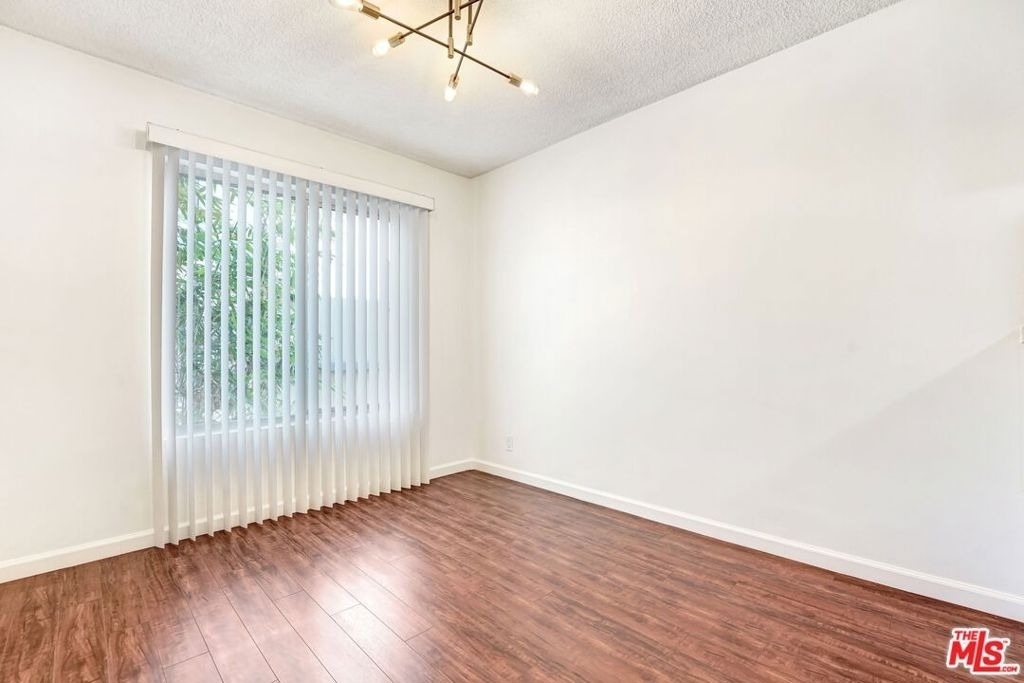 919 N N Alfred Street - Photo 9