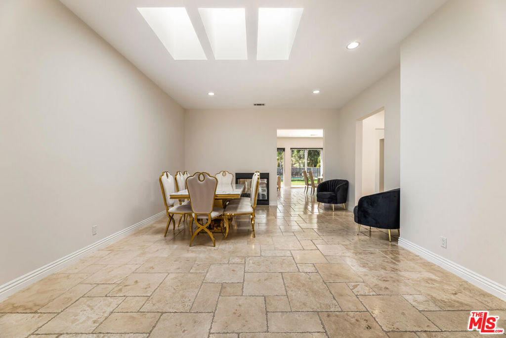 8817 Encino Avenue - Photo 41