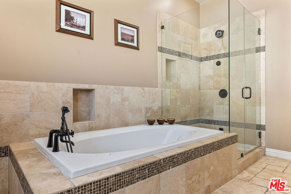 8817 Encino Avenue - Photo 35