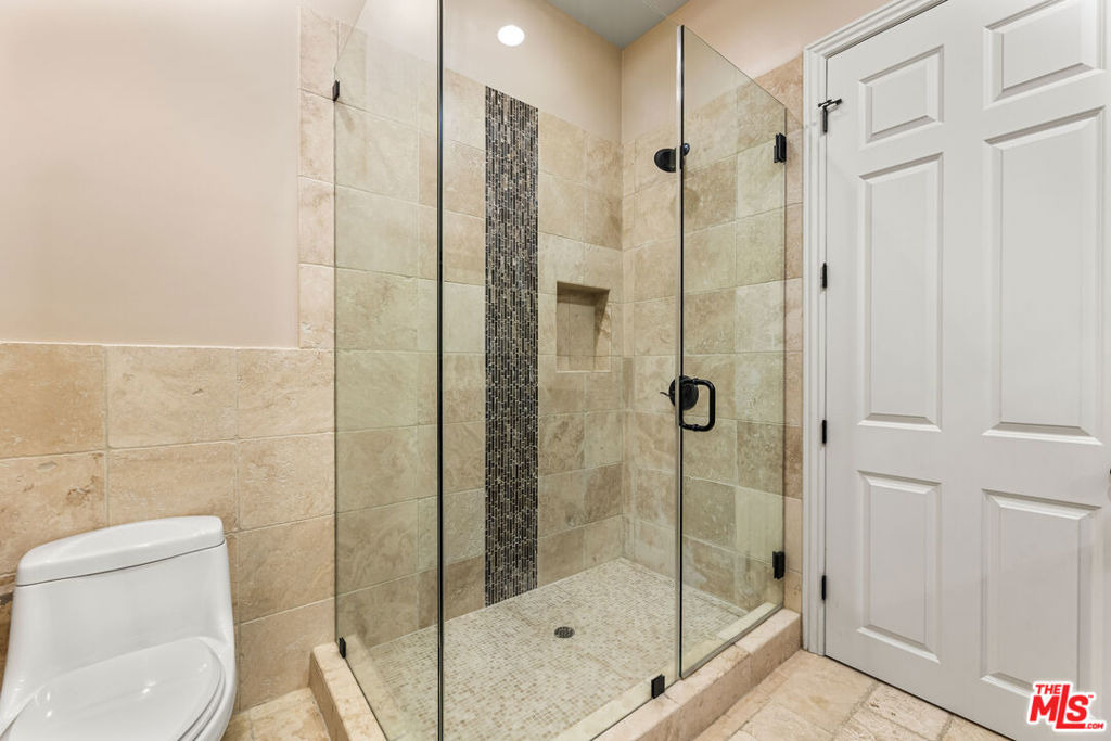 8817 Encino Avenue - Photo 14