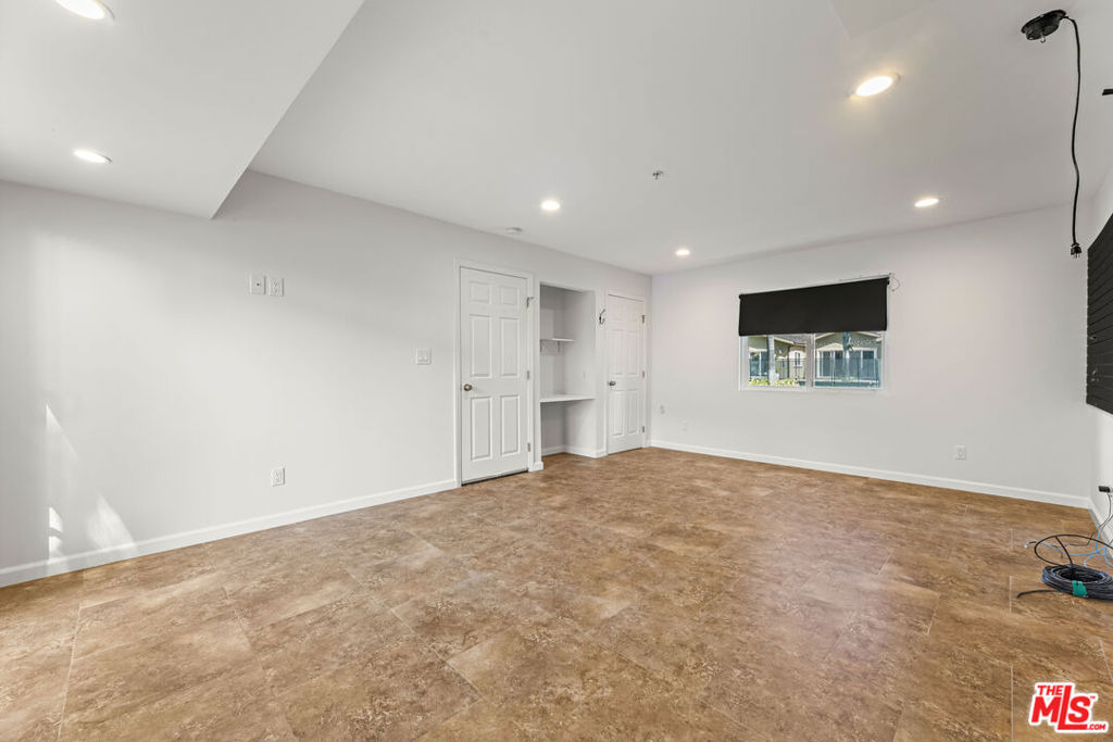 8817 Encino Avenue - Photo 65