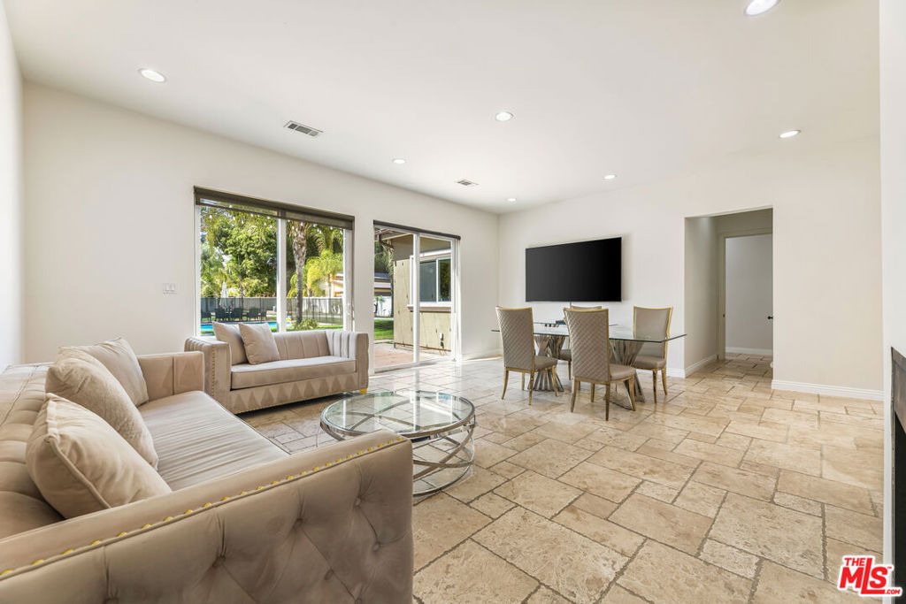 8817 Encino Avenue - Photo 5