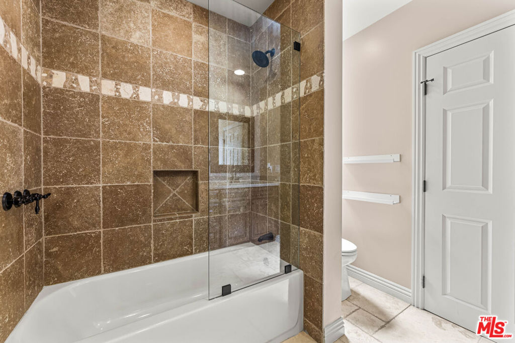 8817 Encino Avenue - Photo 66