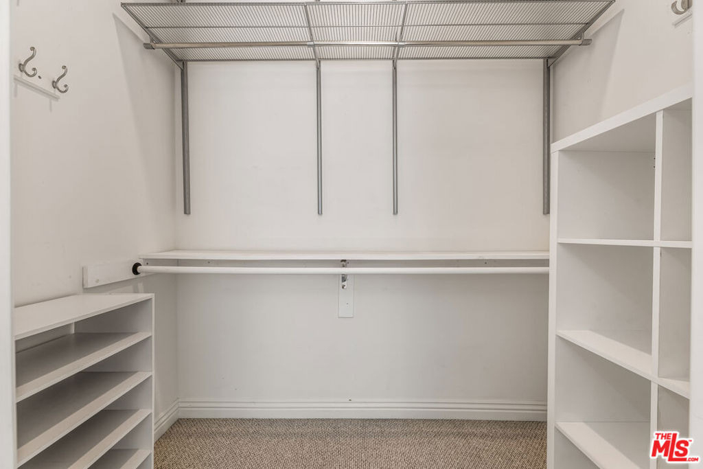 8817 Encino Avenue - Photo 70