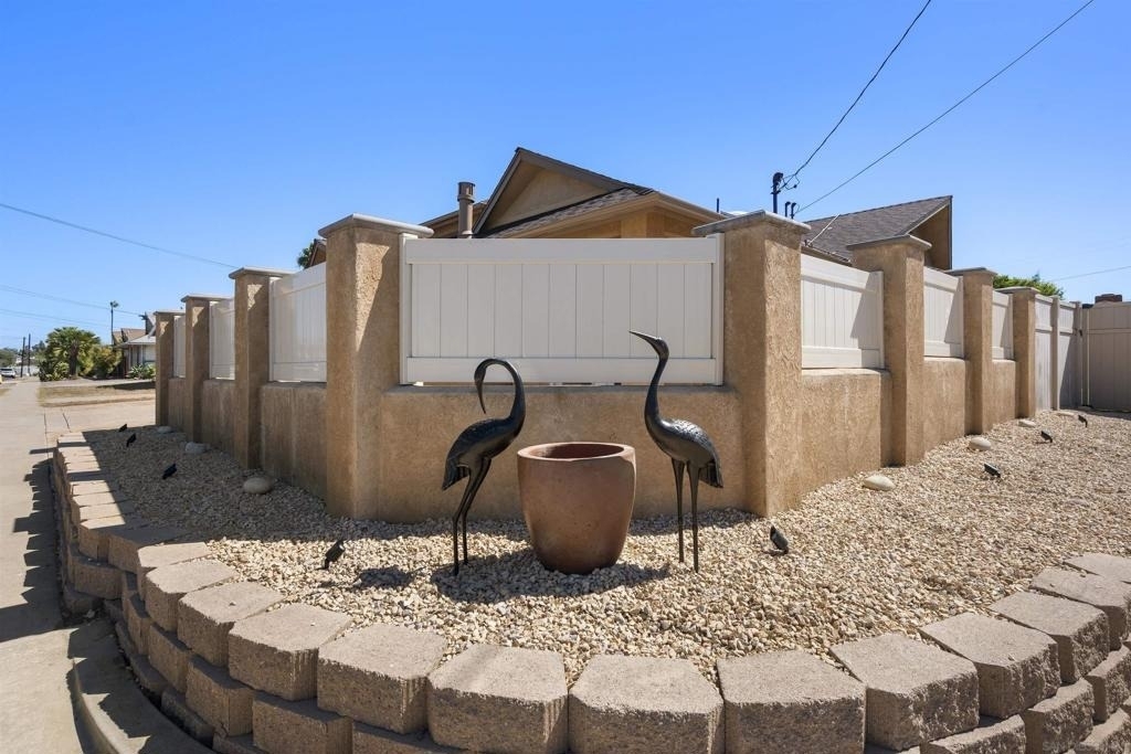 6811 Boxford Drive - Photo 2