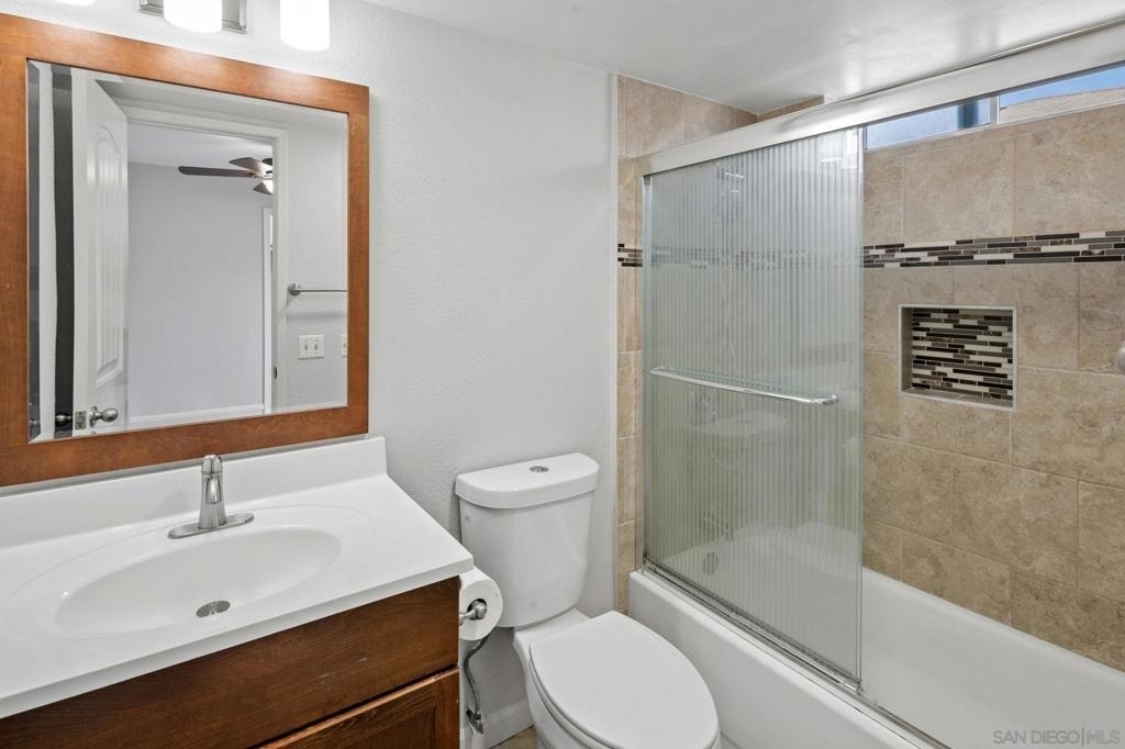 3625 43rd St - Photo 6