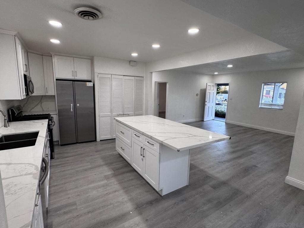 228 Richardson - Photo 3