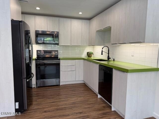 18619 Collins Street - Photo 12