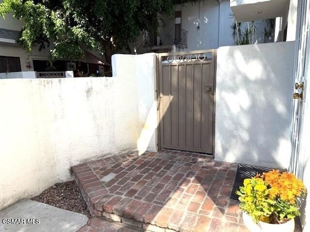 18619 Collins Street - Photo 17