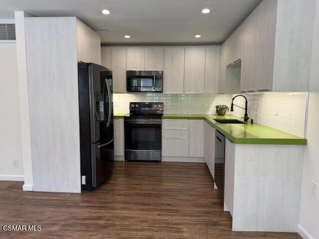 18619 Collins Street - Photo 14