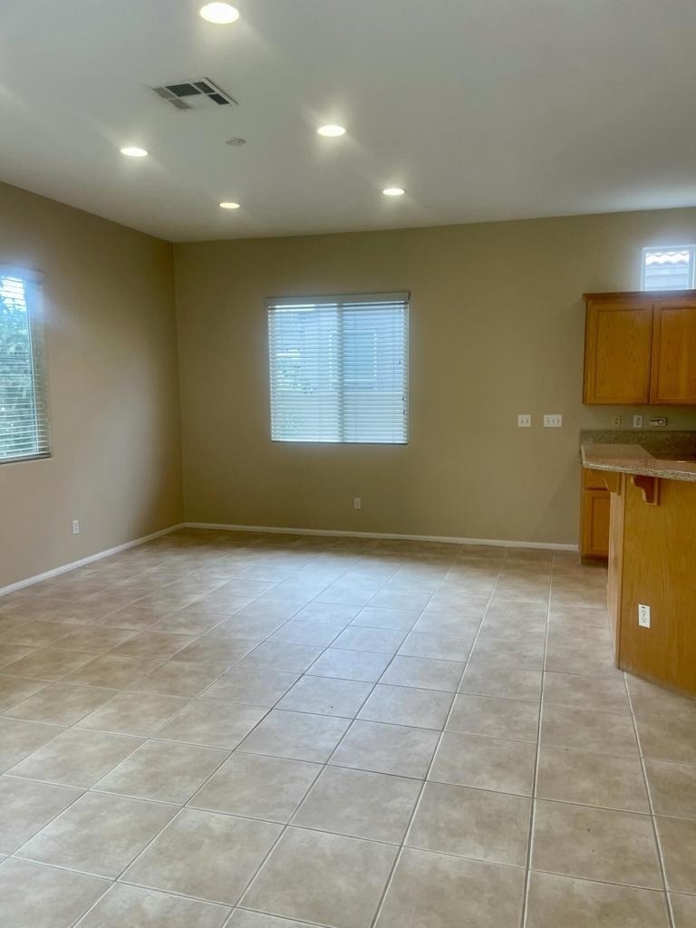 49634 Wayne Street - Photo 11