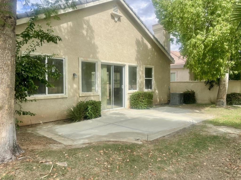 49634 Wayne Street - Photo 3