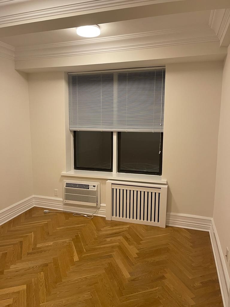 West 16th Street - Photo 7