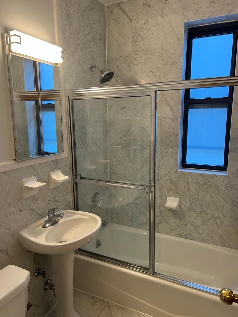 East 51st Street - Photo 1