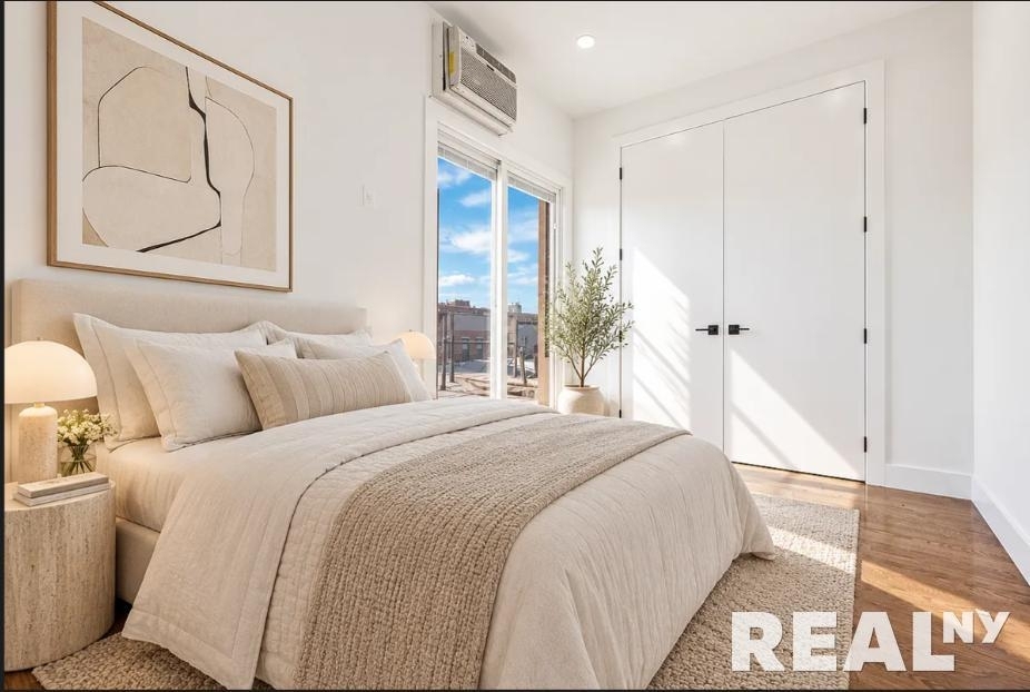 Seventh Avenue - Photo 3